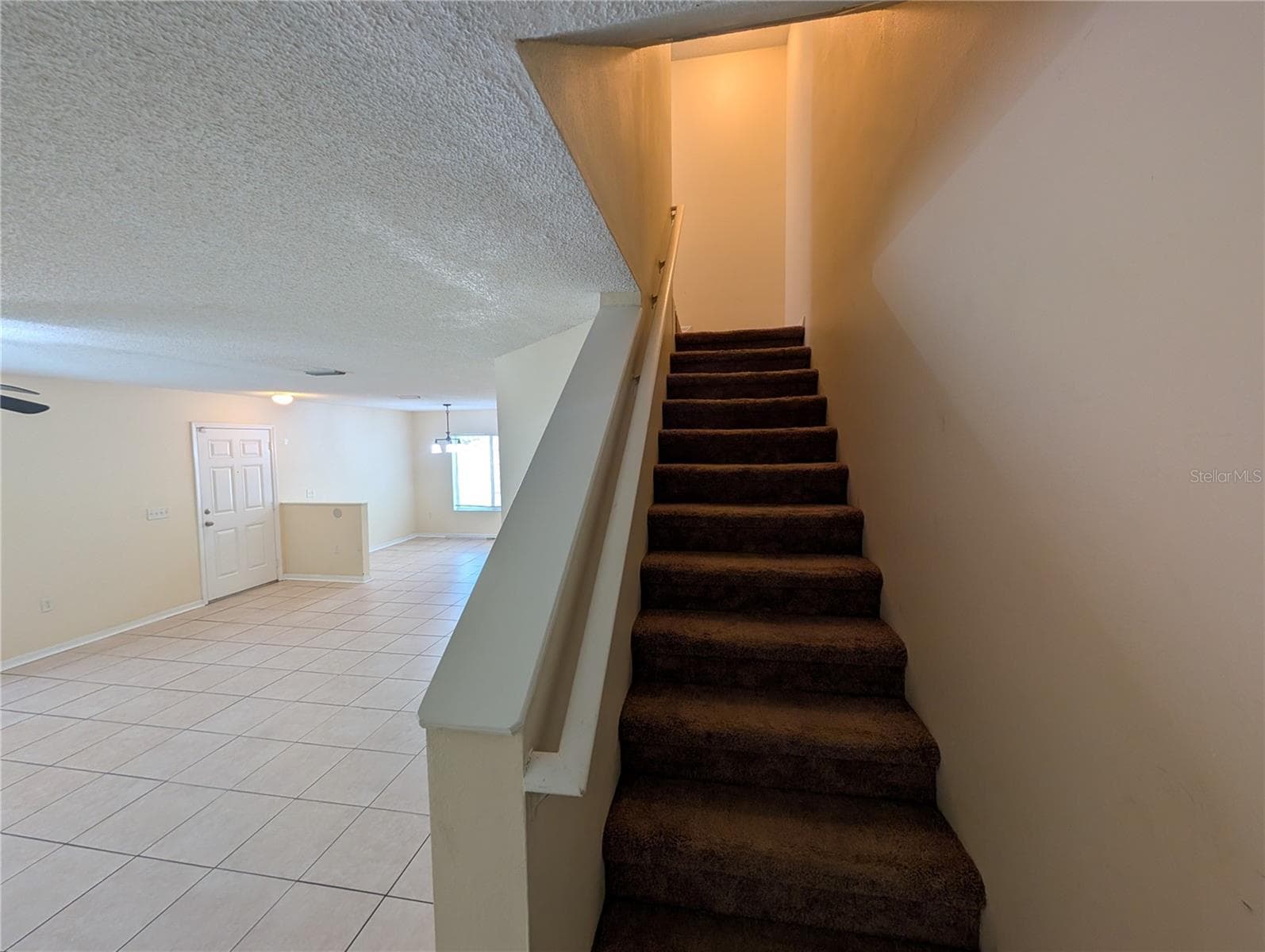 Townhouse at 4053 DOLPHIN DR, TAMPA, photo 7 of 22