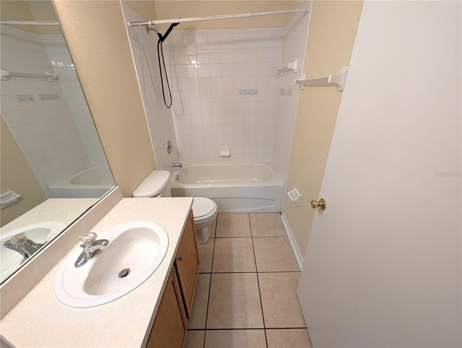 Townhouse at 4053 DOLPHIN DR, TAMPA, photo 13 of 22
