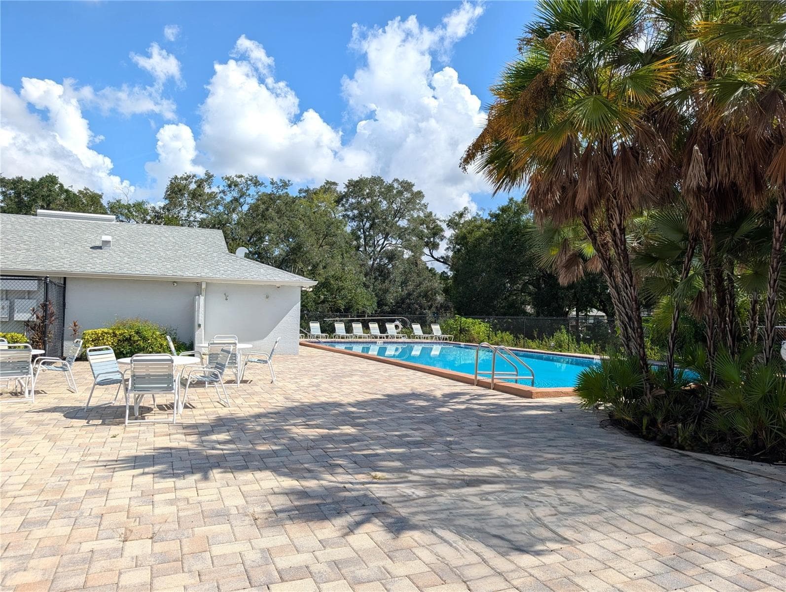Townhouse at 4053 DOLPHIN DR, TAMPA, photo 18 of 22