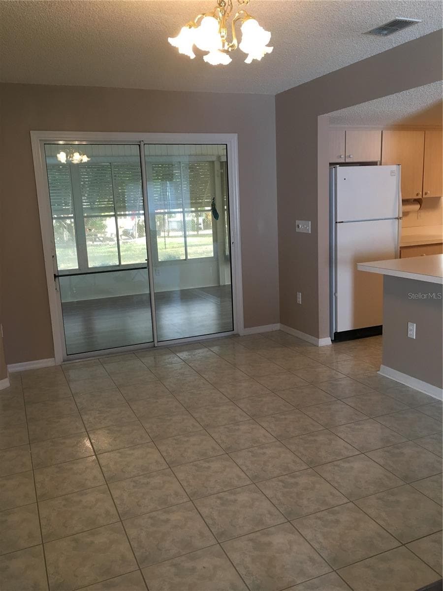 Single Family Residence at 17513 SE 95TH CT, SUMMERFIELD, photo 5 of 15