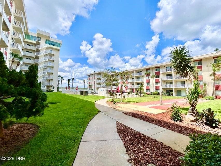 Condominium at 2711 N HALIFAX AVE #488, DAYTONA BEACH, photo 25 of 31