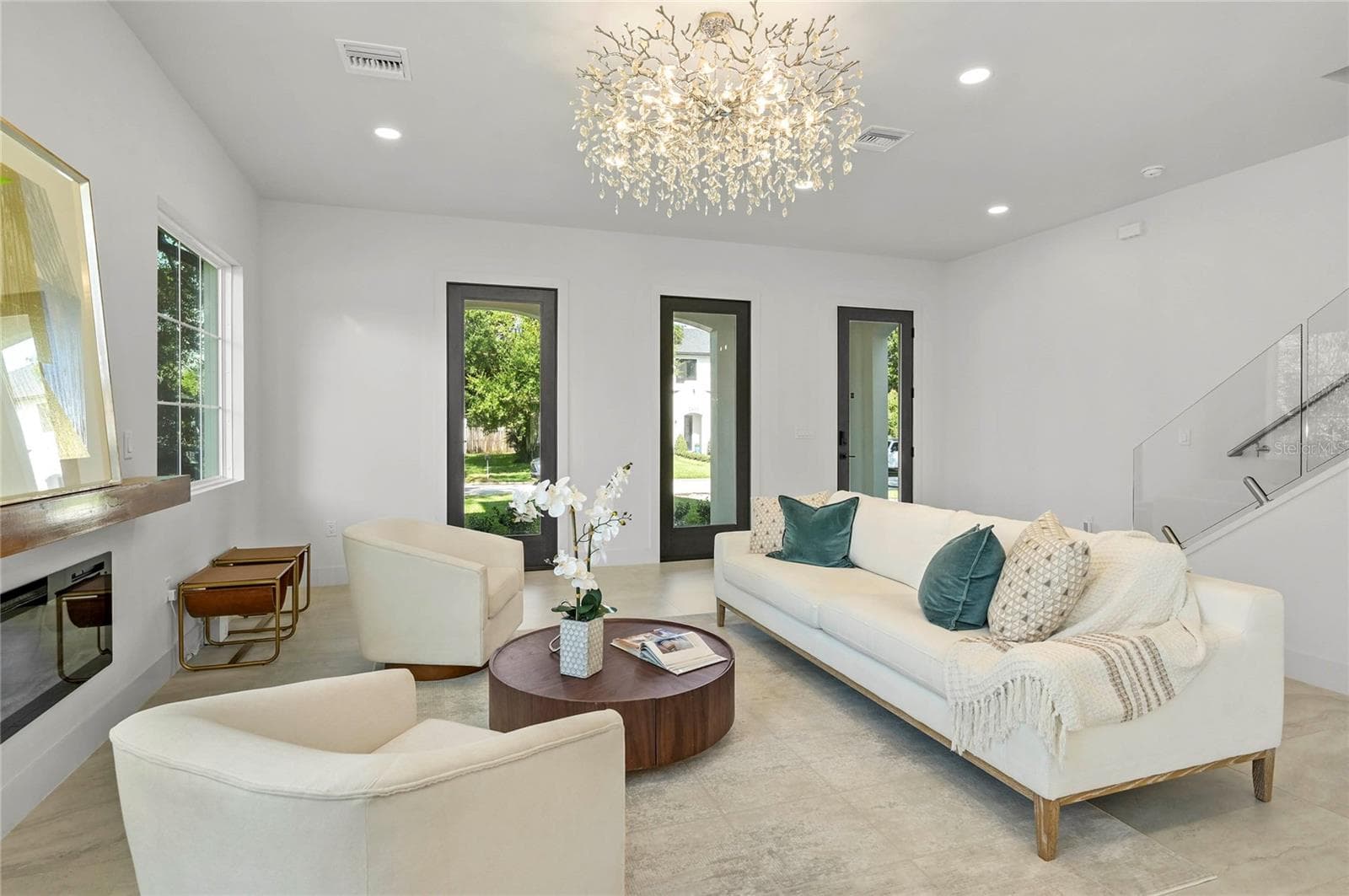 Single Family Residence at 2430 CHANTILLY AVE, WINTER PARK, photo 7 of 64