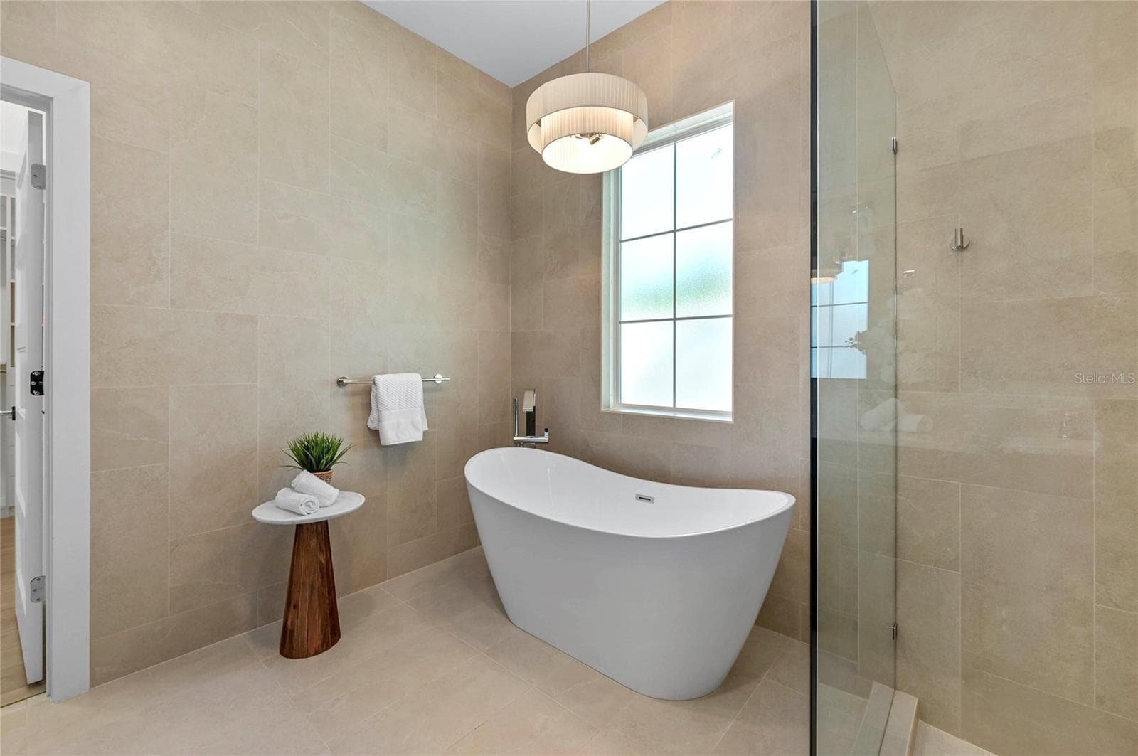 Single Family Residence at 2430 CHANTILLY AVE, WINTER PARK, photo 38 of 64