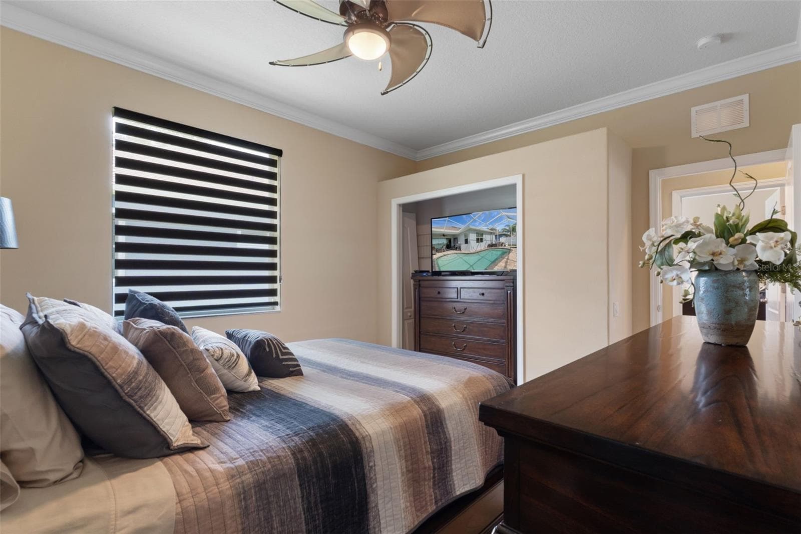 Single Family Residence at 14912 POTTERTON CIR, HUDSON, photo 31 of 58