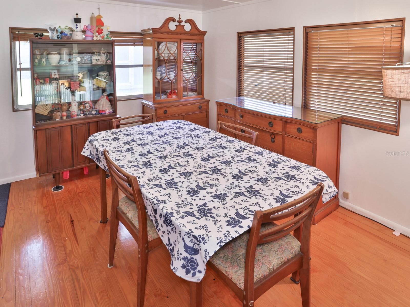Dining room. - 1855 E VALENCIA DR, BARTOW