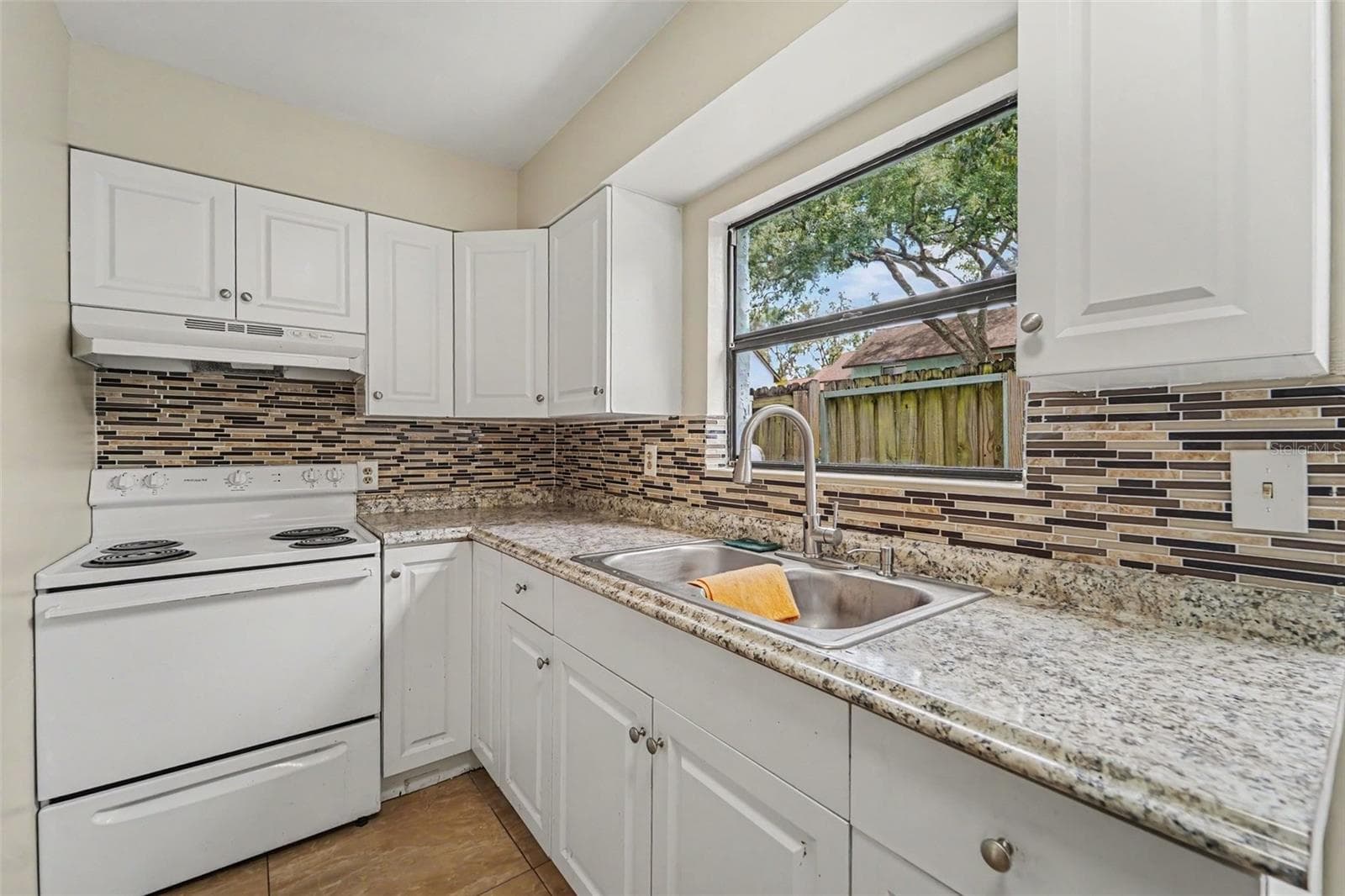 Condominium at 12310 TOUCHTON DR #43, TAMPA, photo 3 of 24