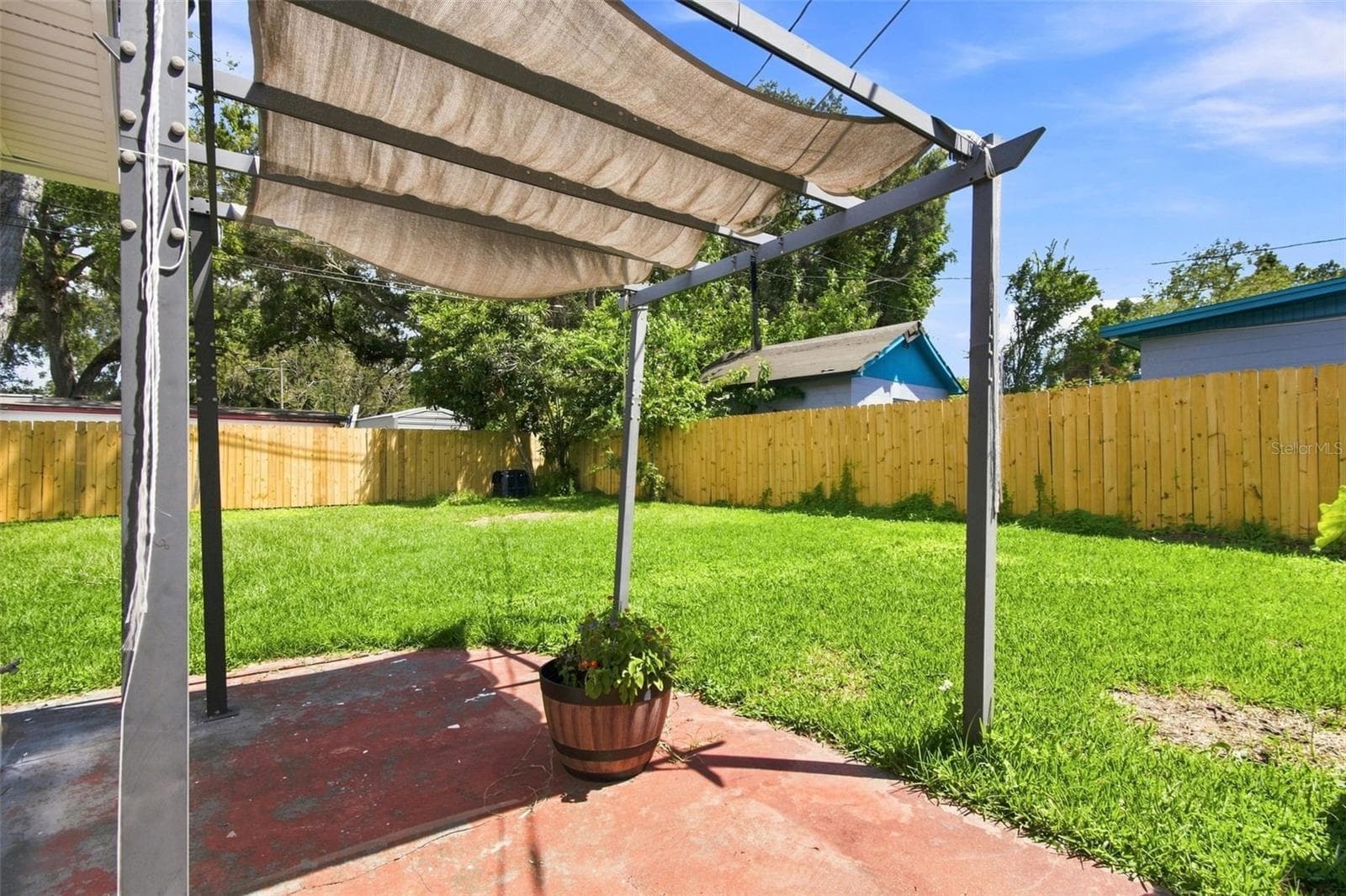Single Family Residence at 2002 E HAMILTON AVE, TAMPA, photo 22 of 25
