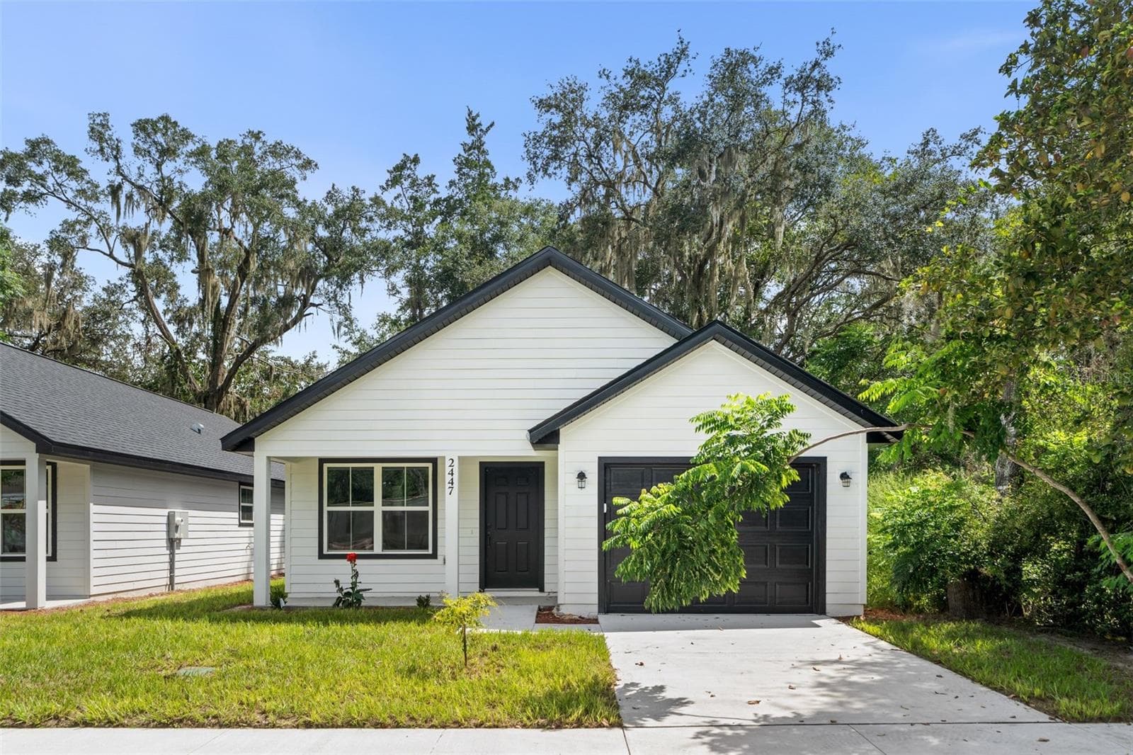 Single Family Residence at 2447 SE 10TH AVE, GAINESVILLE, photo 2 of 18