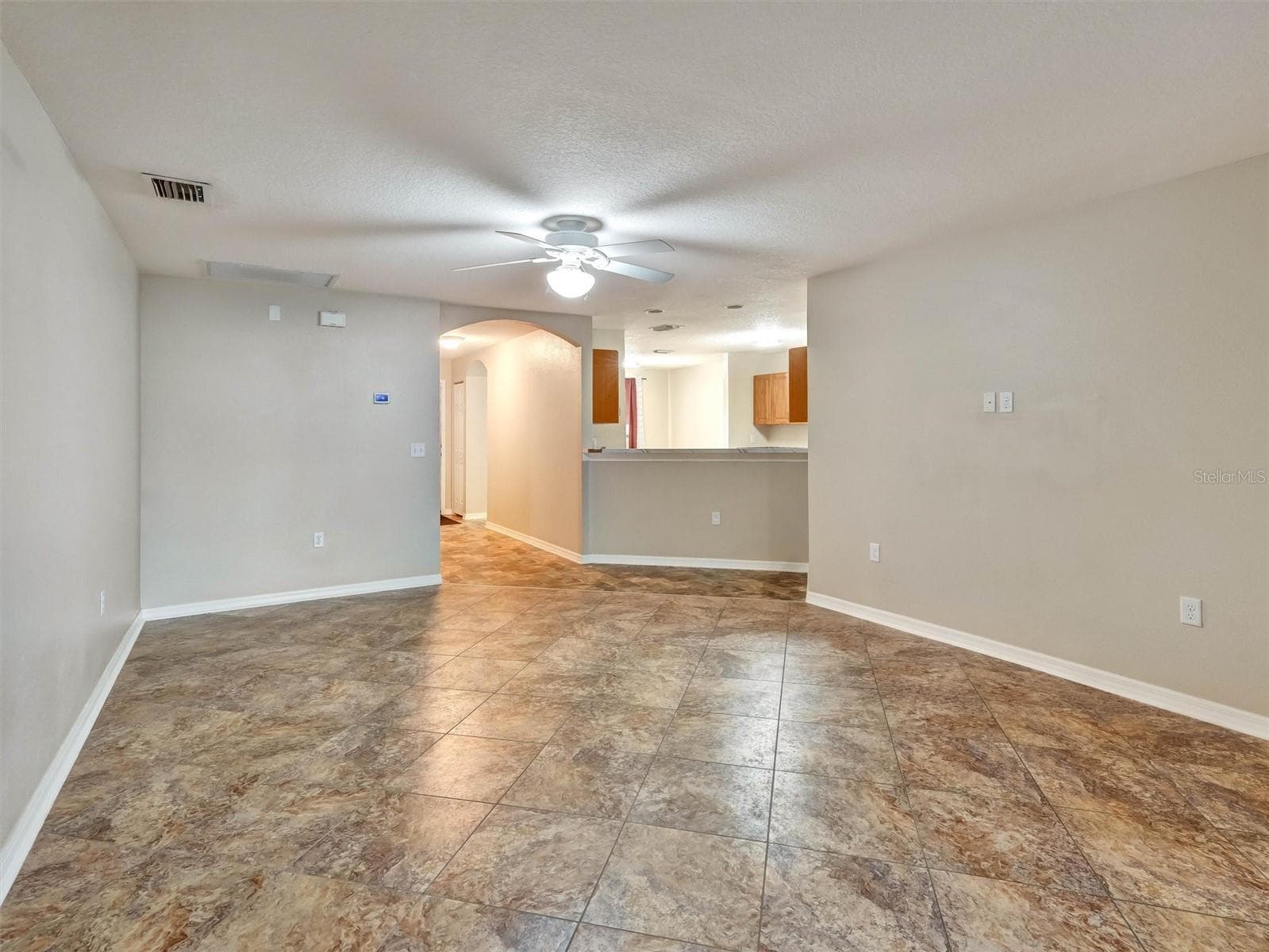 Single Family Residence at 1213 HUMBLE HAVEN ST, RUSKIN, photo 11 of 43