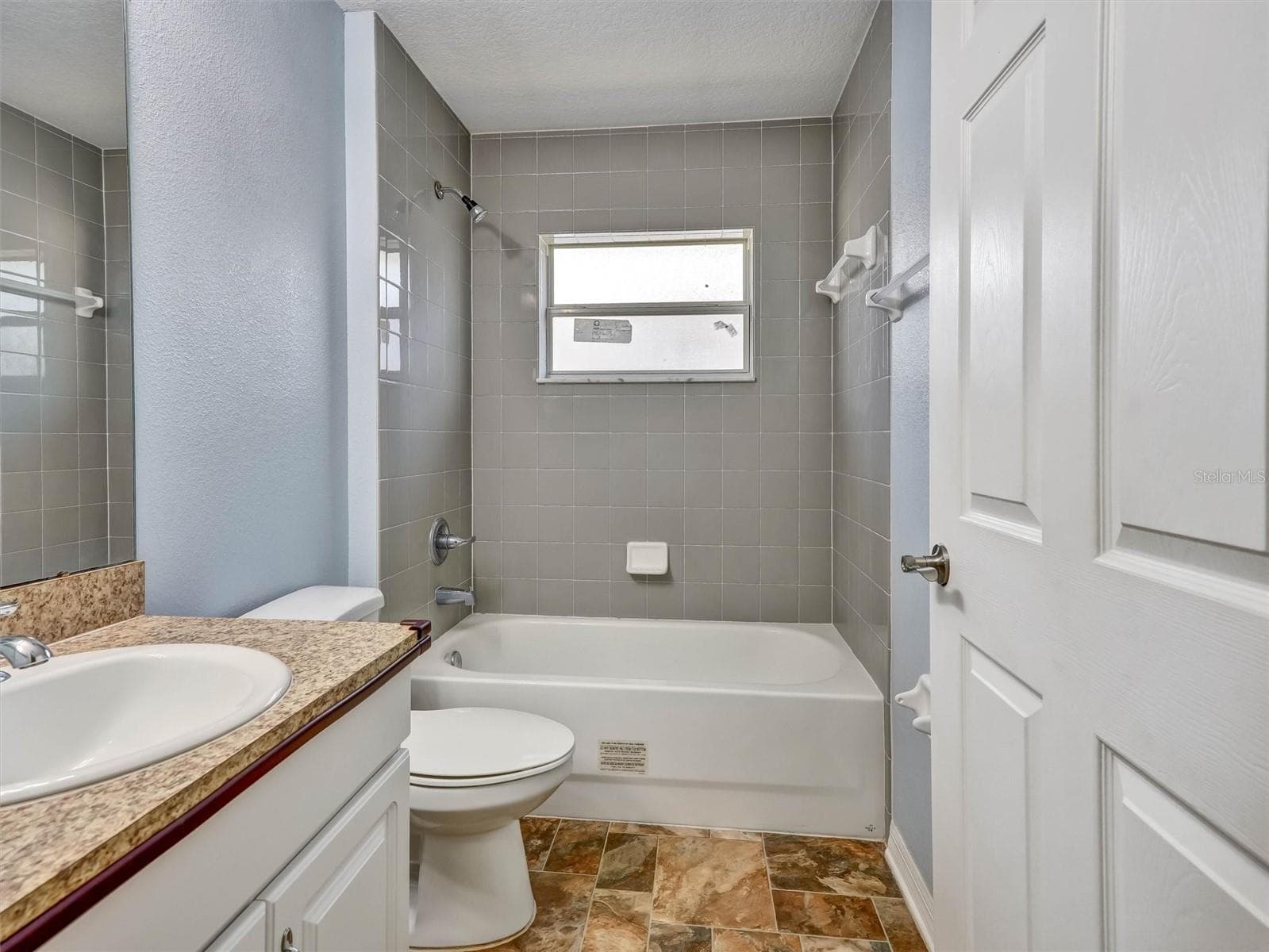 Single Family Residence at 1213 HUMBLE HAVEN ST, RUSKIN, photo 16 of 43