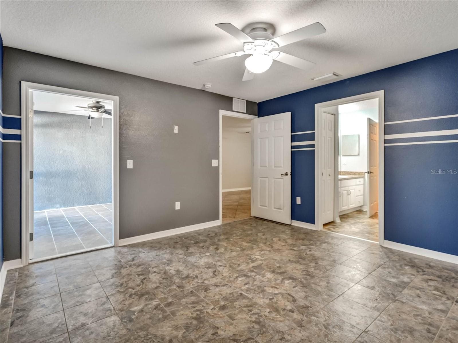 Single Family Residence at 1213 HUMBLE HAVEN ST, RUSKIN, photo 21 of 43
