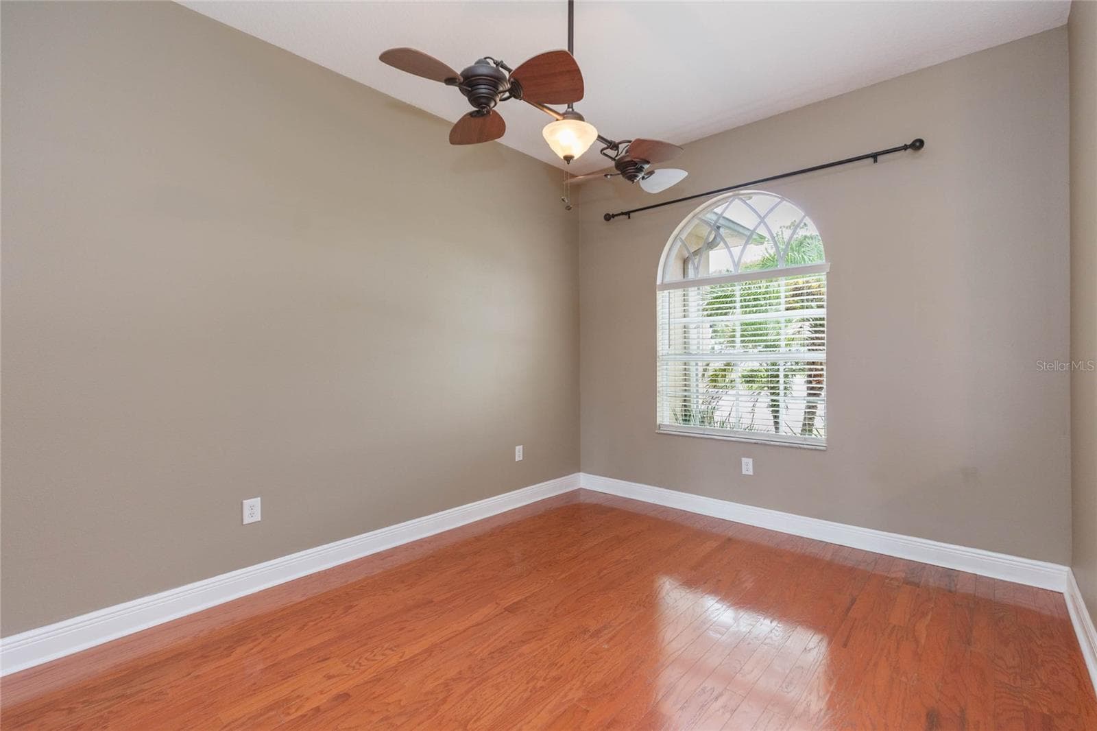 Single Family Residence at 11544 PINE HOLLOW WAY, DADE CITY, photo 10 of 61