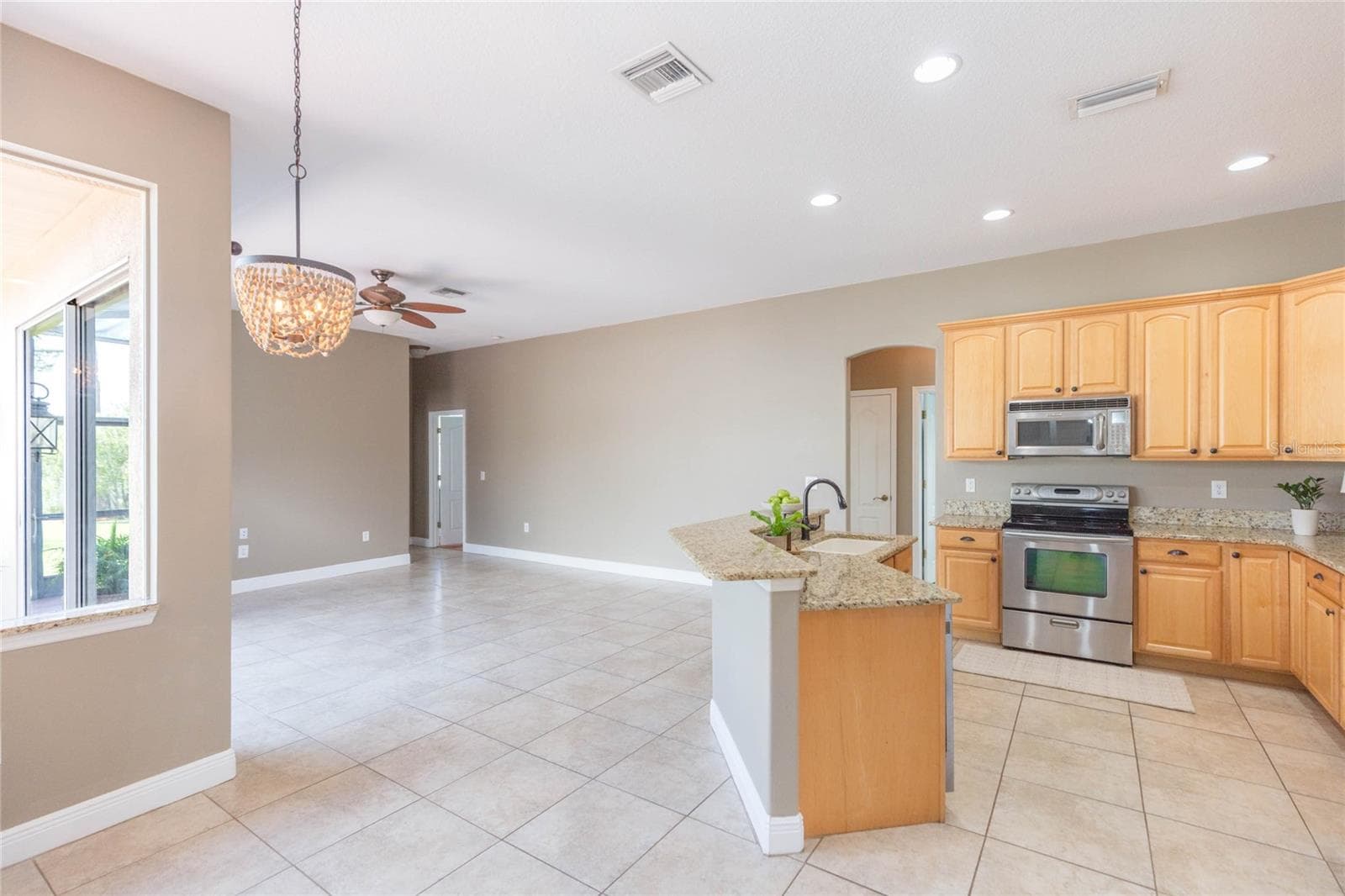 Single Family Residence at 11544 PINE HOLLOW WAY, DADE CITY, photo 12 of 61
