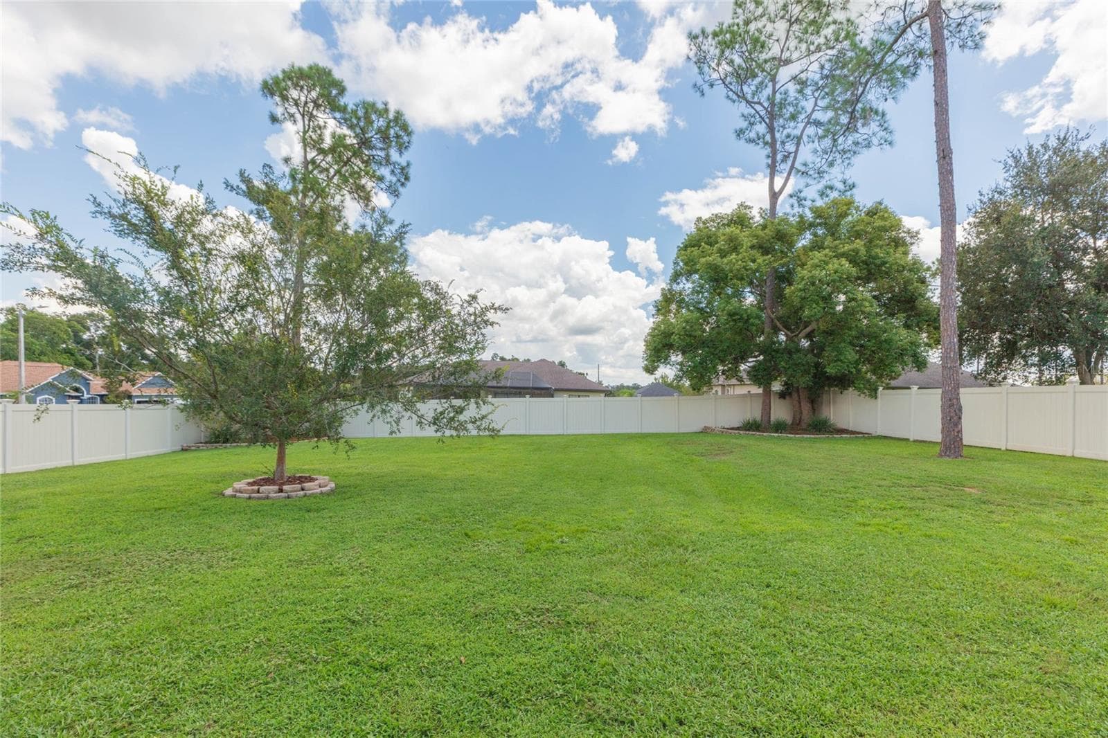 Single Family Residence at 11544 PINE HOLLOW WAY, DADE CITY, photo 49 of 61