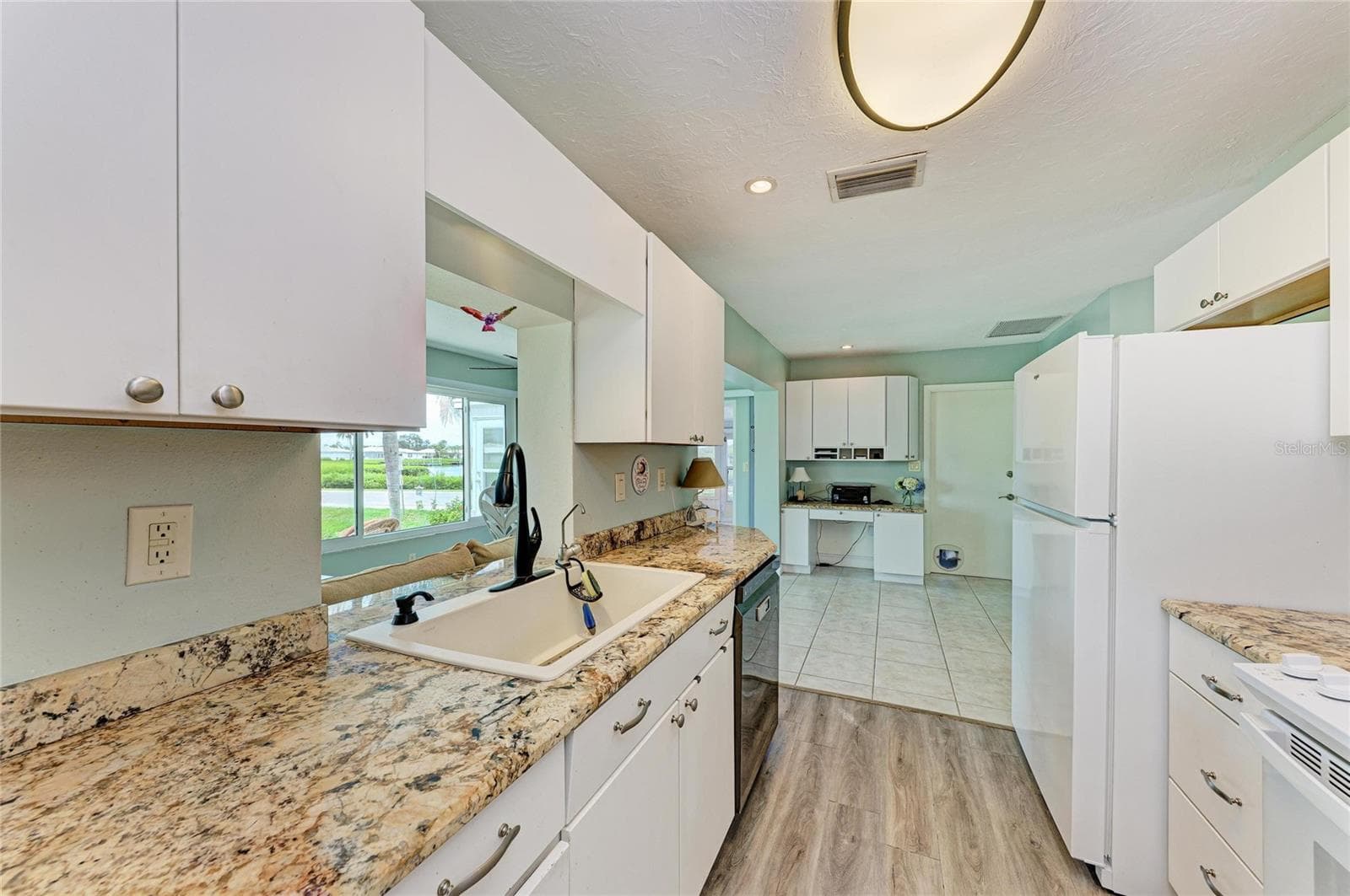 Single Family Residence at 4006 JOYCE DR, BRADENTON, photo 11 of 39
