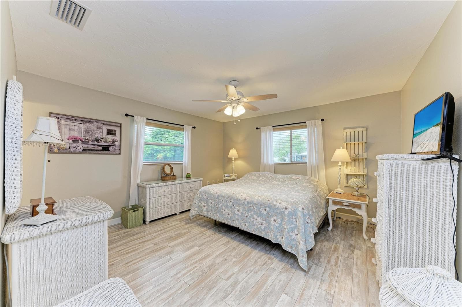 Single Family Residence at 4006 JOYCE DR, BRADENTON, photo 21 of 39