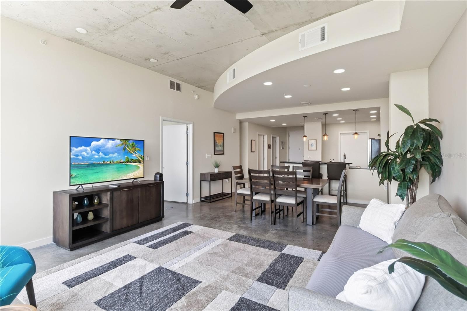 Condominium at 525 E JACKSON ST #706, ORLANDO, photo 9 of 29