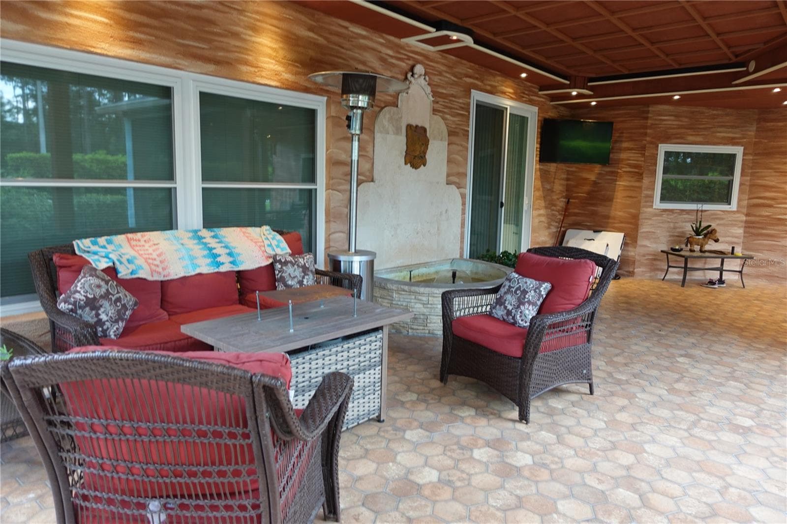 Single Family Residence at 85 LANCELOT DR, PALM COAST, photo 26 of 106
