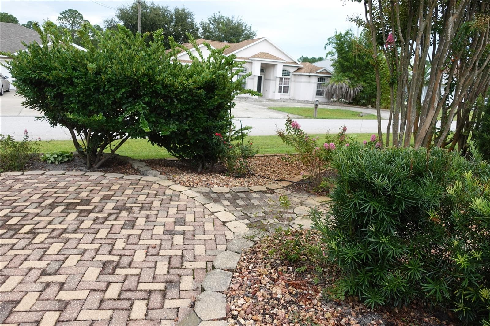 Single Family Residence at 85 LANCELOT DR, PALM COAST, photo 43 of 106