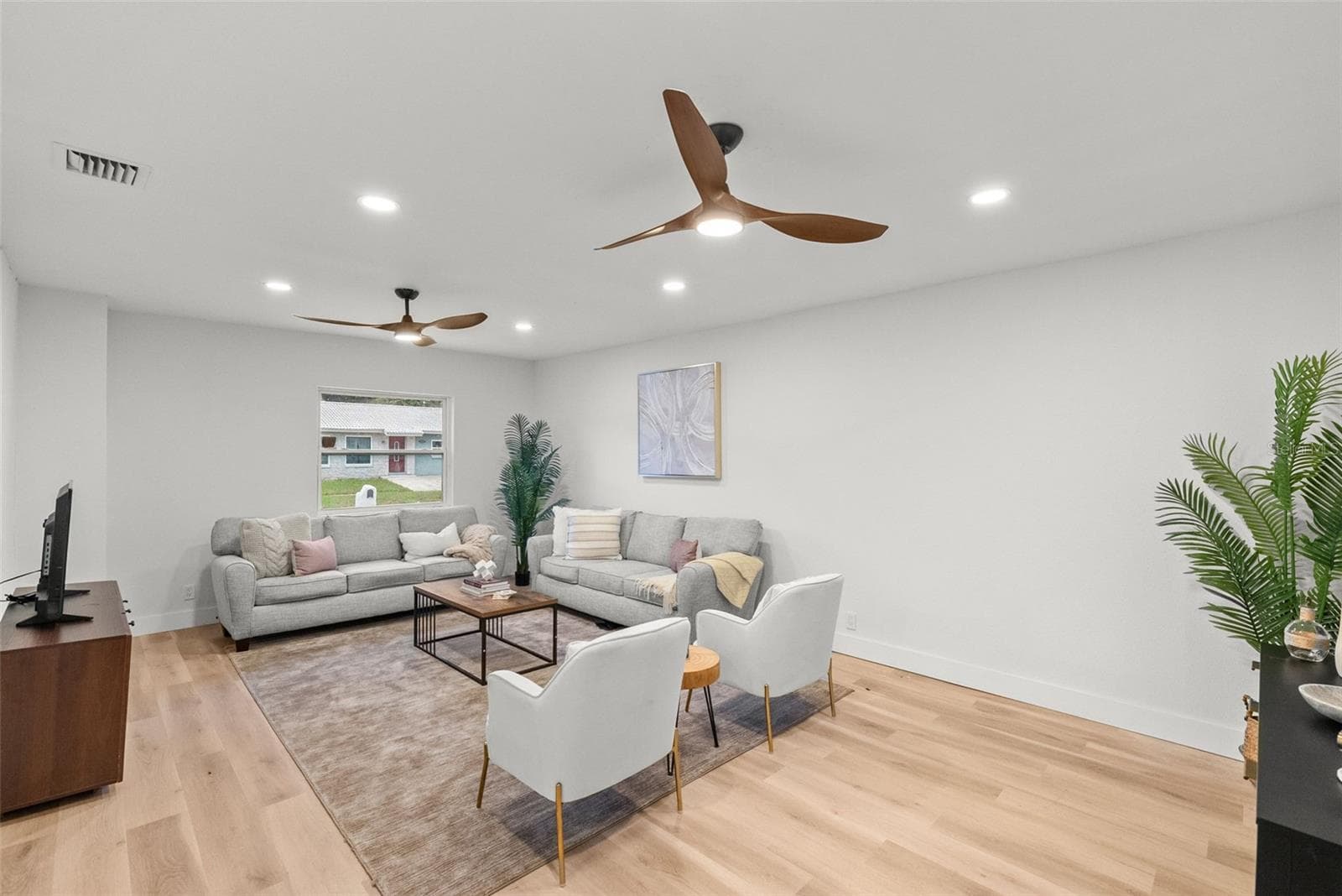 Single Family Residence at 2312 22ND AVE SW, LARGO, photo 13 of 51