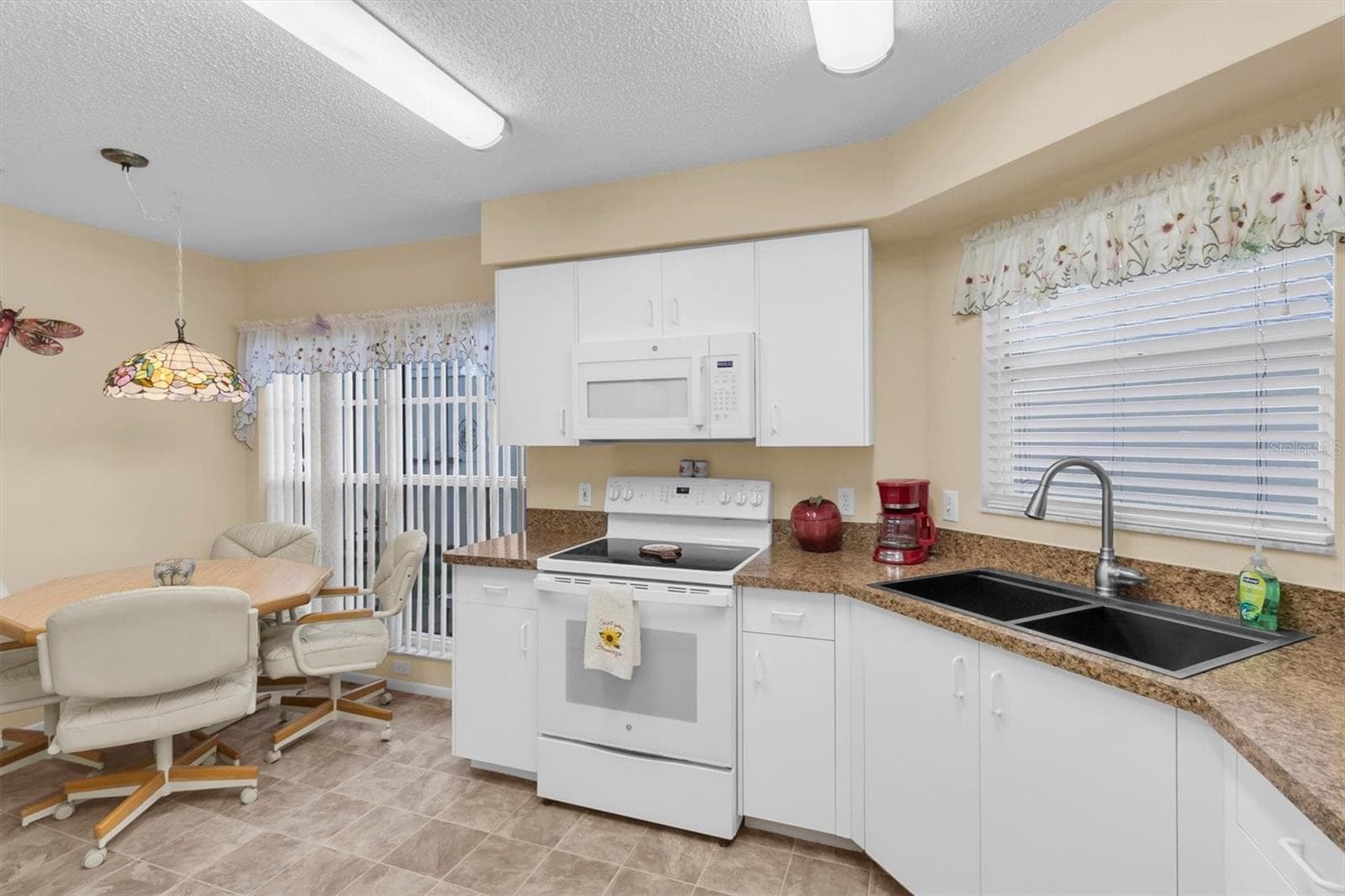 Condominium at 4911 CATHEDRAL CT, NEW PORT RICHEY, photo 8 of 61