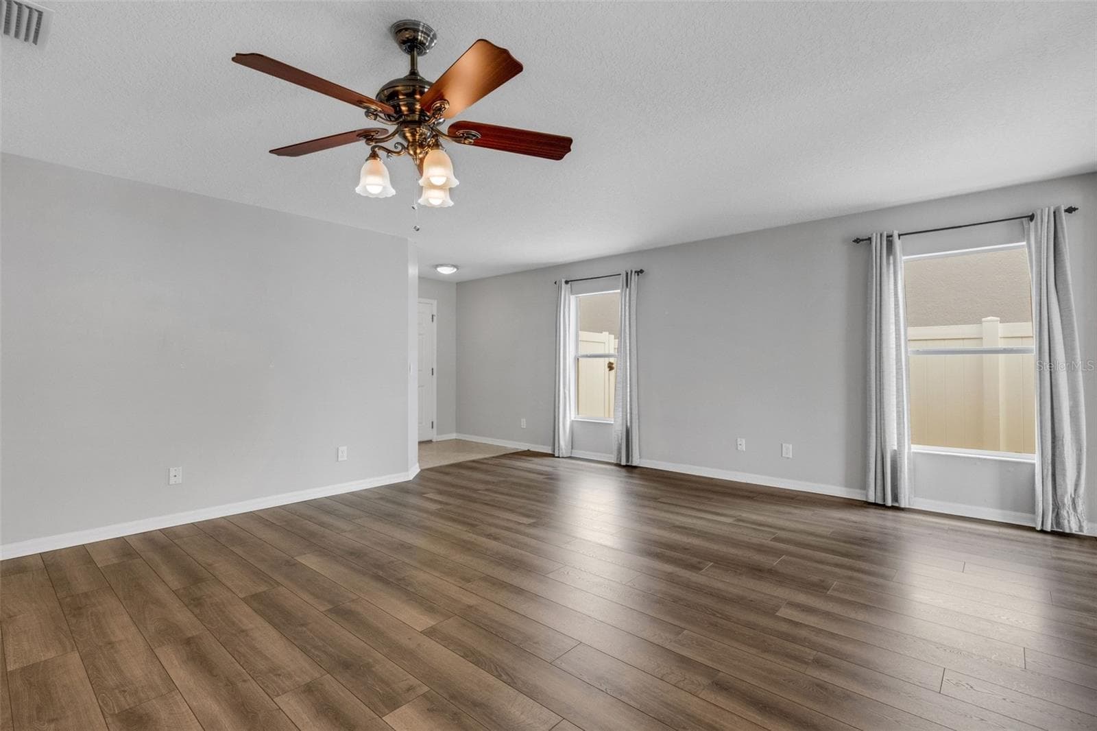 Single Family Residence at 11136 GOLDEN SILENCE DR, RIVERVIEW, photo 8 of 46