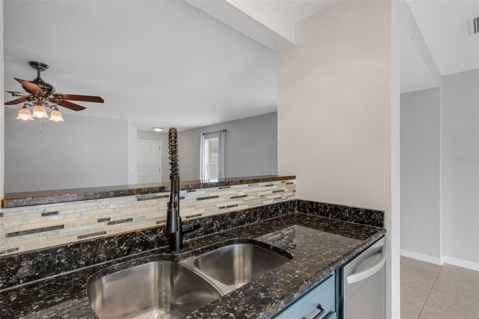 Single Family Residence at 11136 GOLDEN SILENCE DR, RIVERVIEW, photo 18 of 46