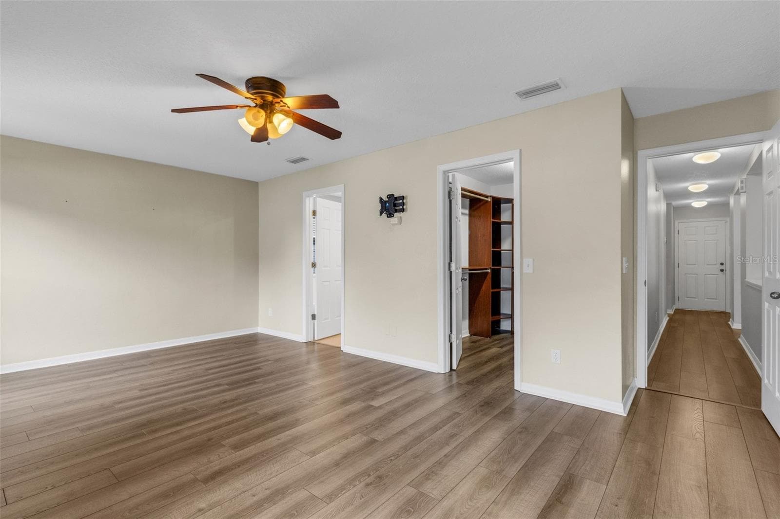 Single Family Residence at 11136 GOLDEN SILENCE DR, RIVERVIEW, photo 24 of 46