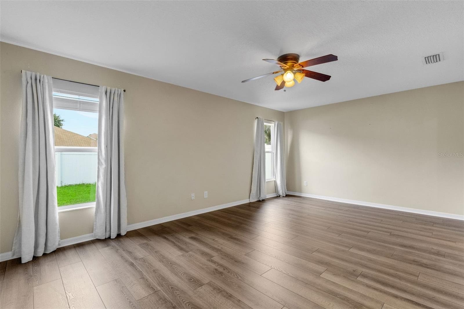 Single Family Residence at 11136 GOLDEN SILENCE DR, RIVERVIEW, photo 26 of 46