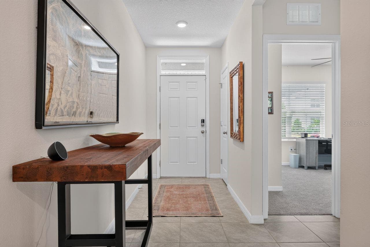 Single Family Residence at 17709 CANOPY PL, BRADENTON, photo 2 of 45