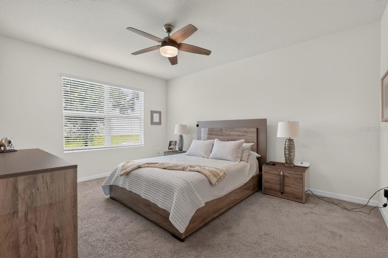 Single Family Residence at 17709 CANOPY PL, BRADENTON, photo 12 of 45