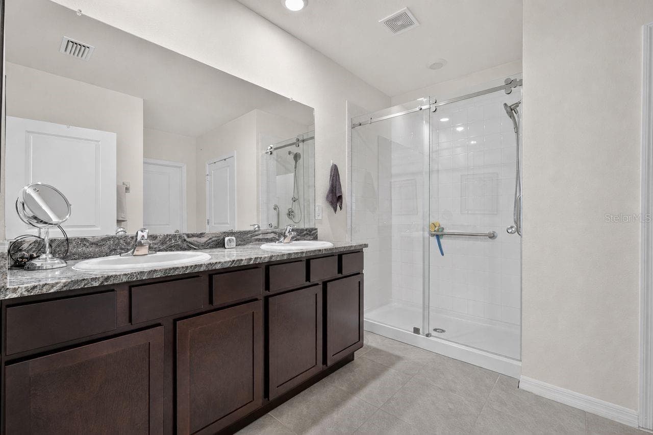 Single Family Residence at 17709 CANOPY PL, BRADENTON, photo 15 of 45