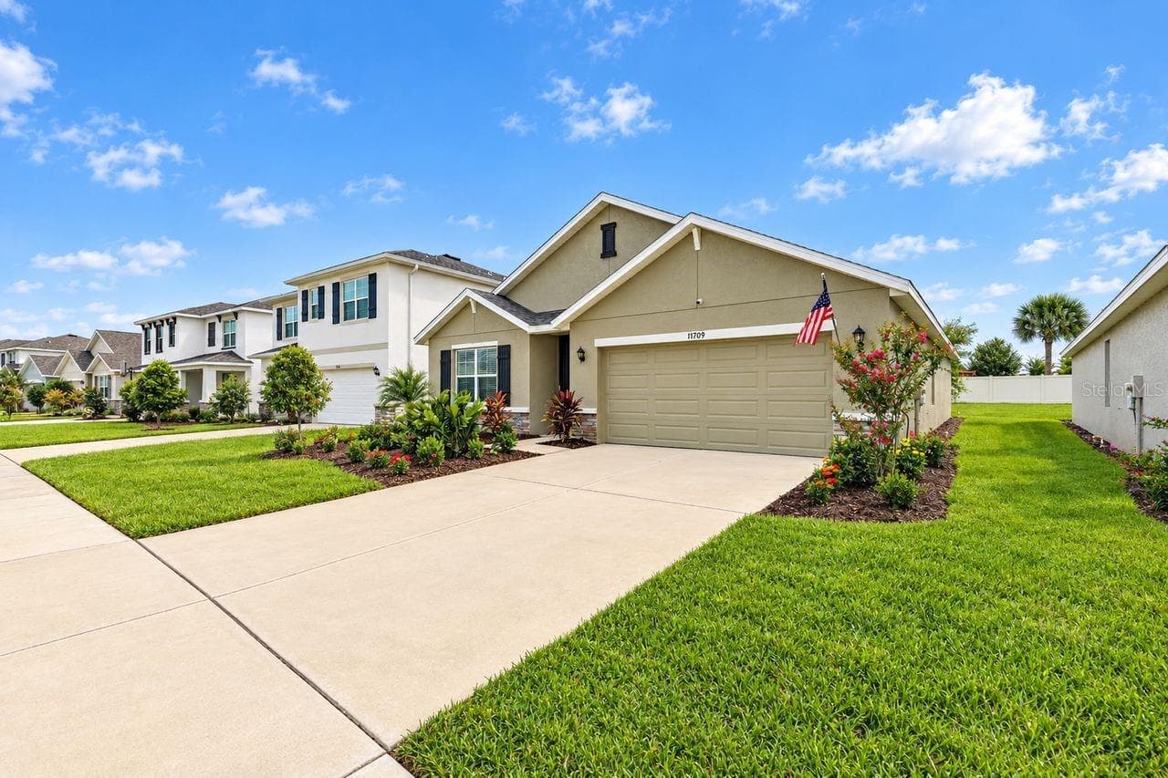 Single Family Residence at 17709 CANOPY PL, BRADENTON, photo 31 of 45