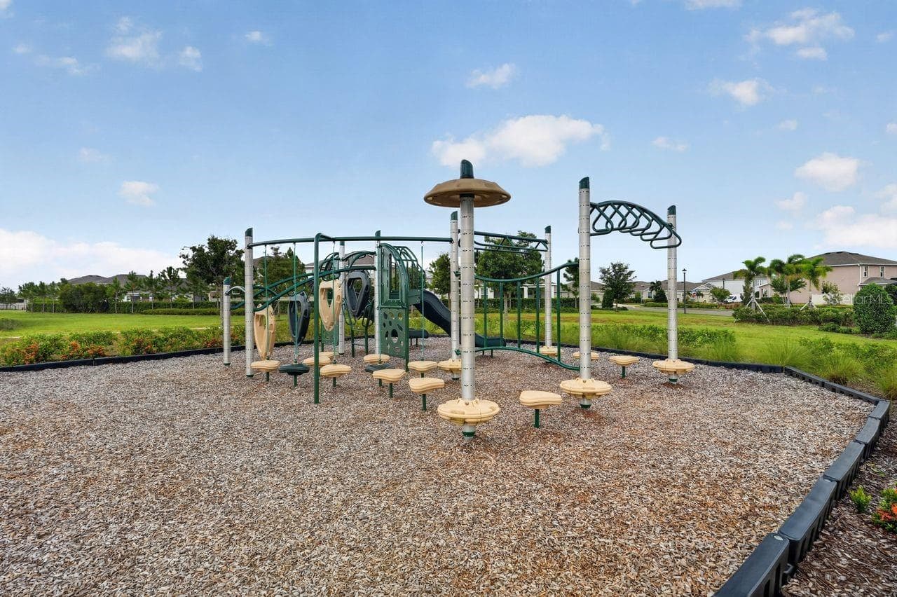 Single Family Residence at 17709 CANOPY PL, BRADENTON, photo 41 of 45