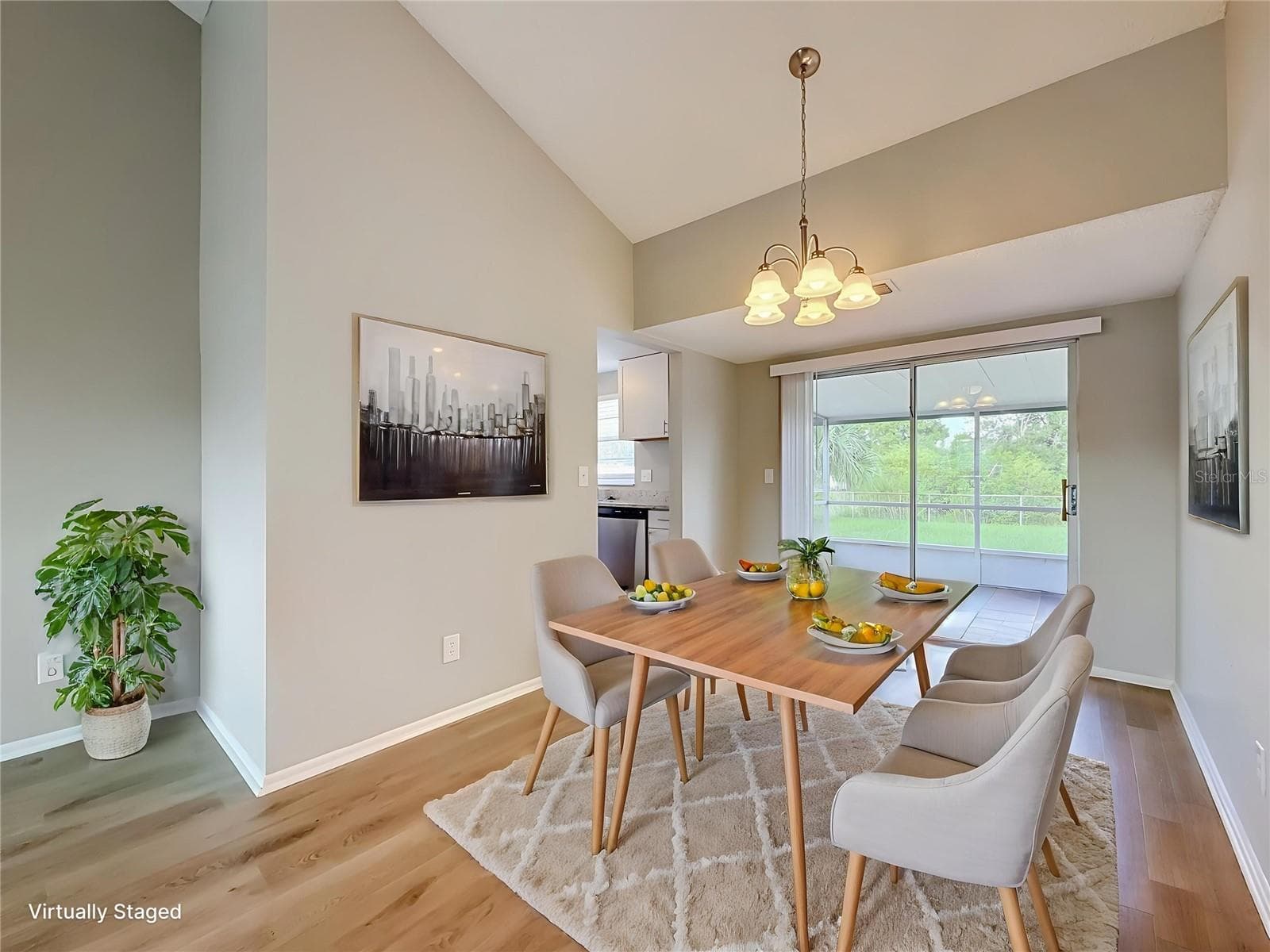 Single Family Residence at 7606 WOODLAND OAKS CT, TAMPA, photo 6 of 34