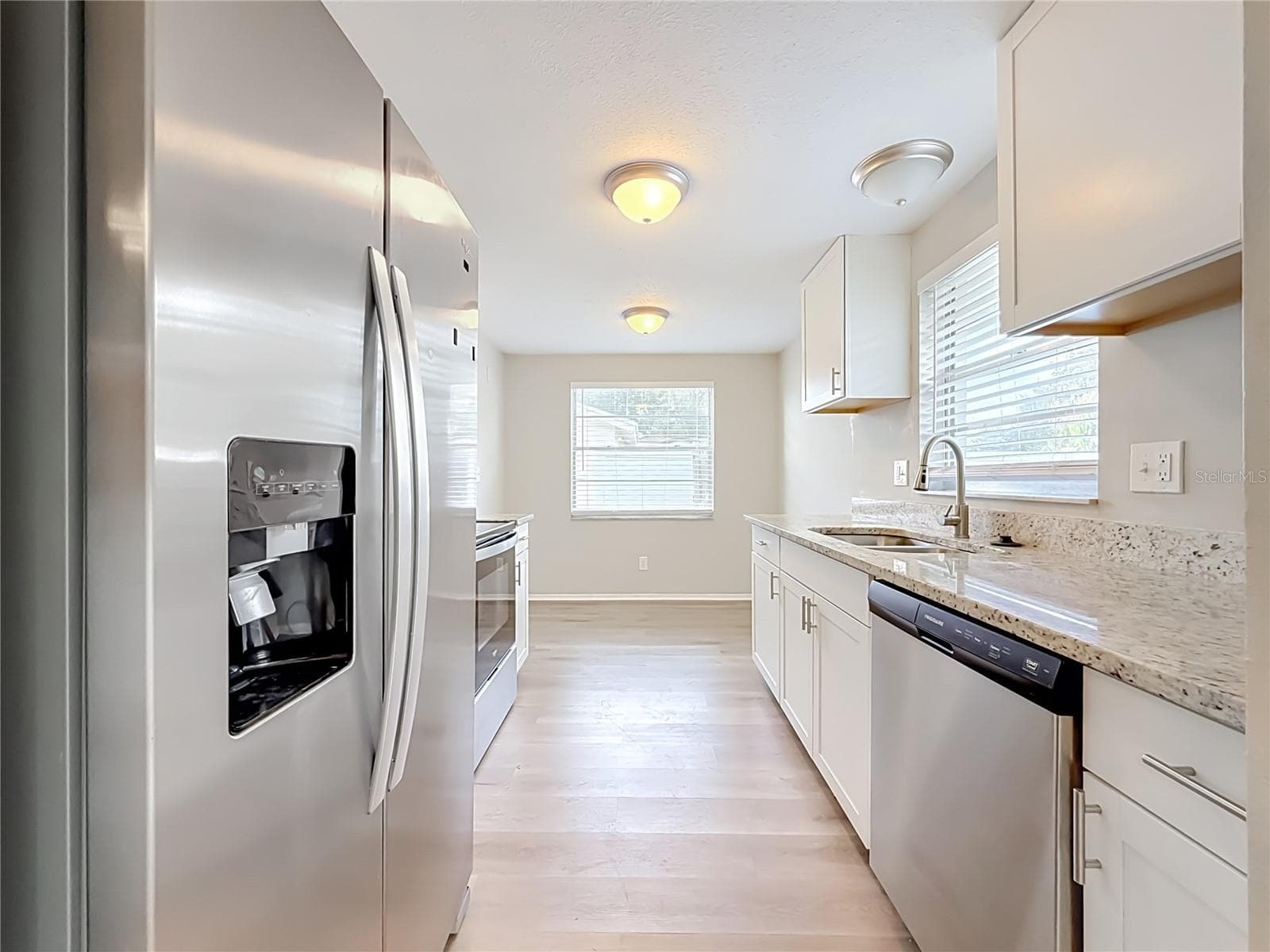 Single Family Residence at 7606 WOODLAND OAKS CT, TAMPA, photo 10 of 34