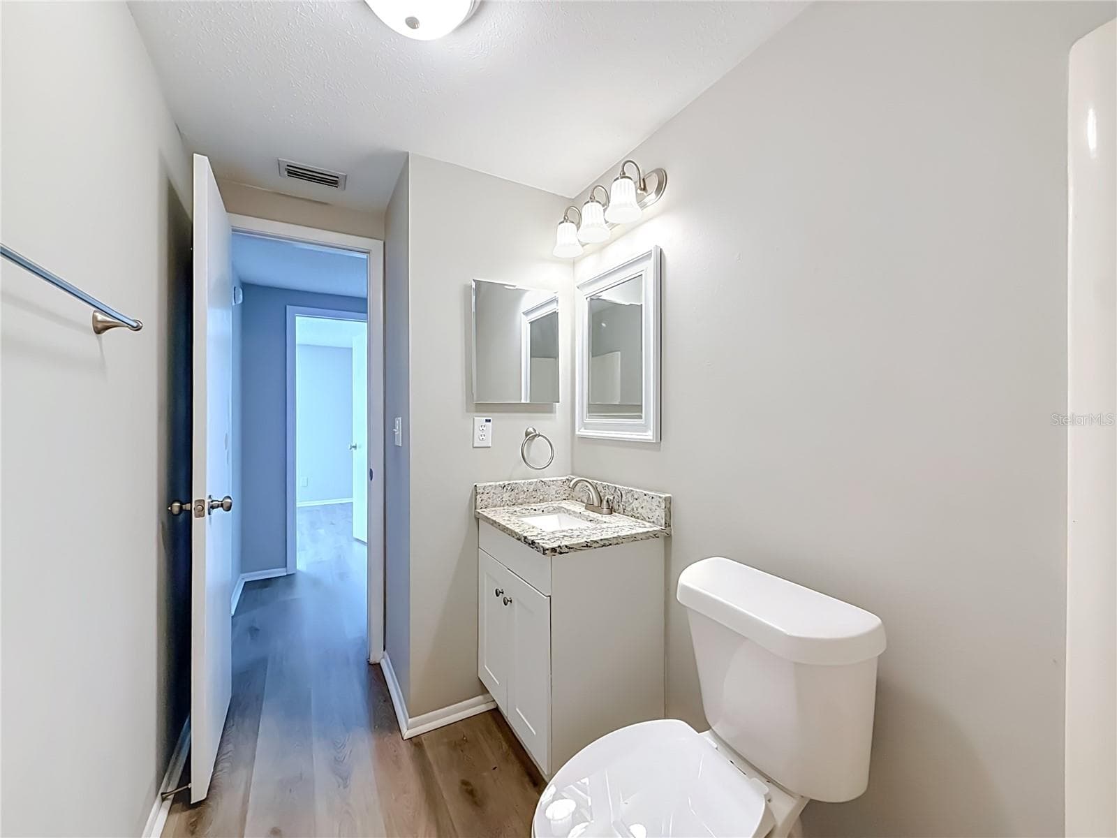 2nd bathroom - 7606 WOODLAND OAKS CT, TAMPA