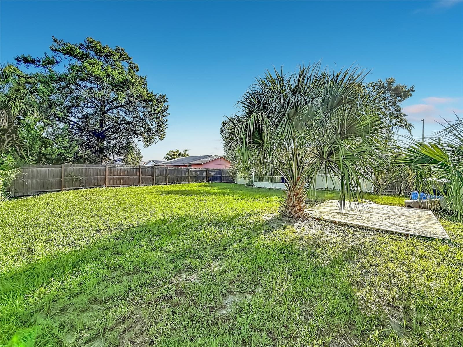 Single Family Residence at 7606 WOODLAND OAKS CT, TAMPA, photo 31 of 34