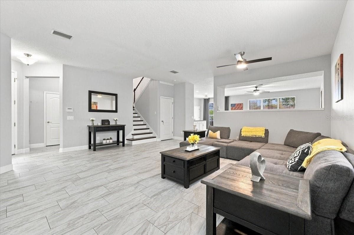 Single Family Residence at 10908 SUBTLE TRAIL DR, RIVERVIEW, photo 5 of 55