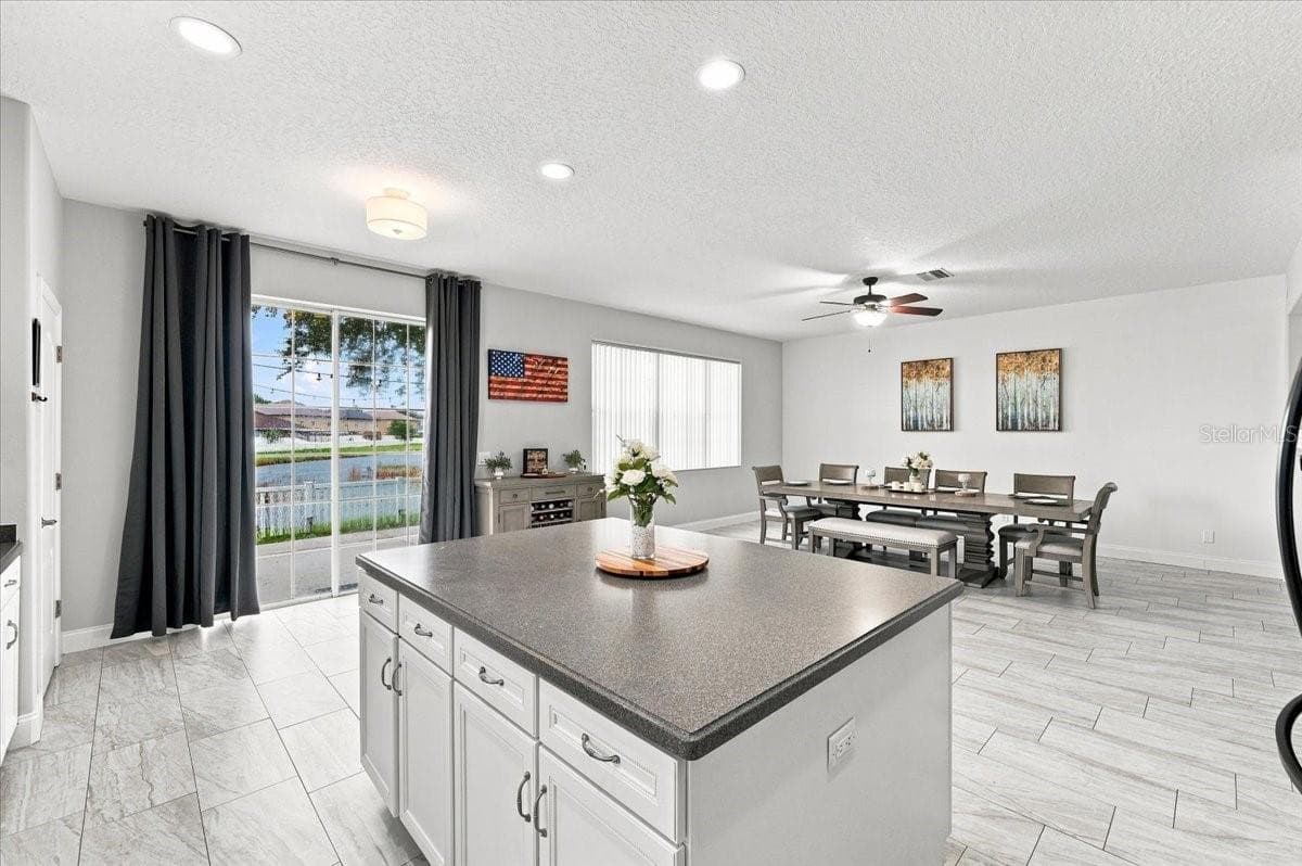 Single Family Residence at 10908 SUBTLE TRAIL DR, RIVERVIEW, photo 17 of 55