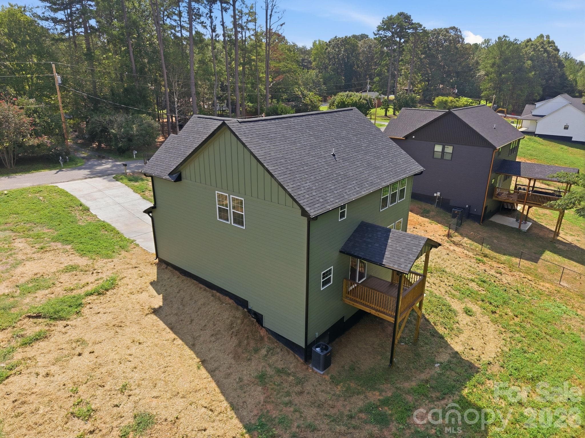 Single Family Residence at 124 McCarver Road, Gastonia, photo 2 of 27