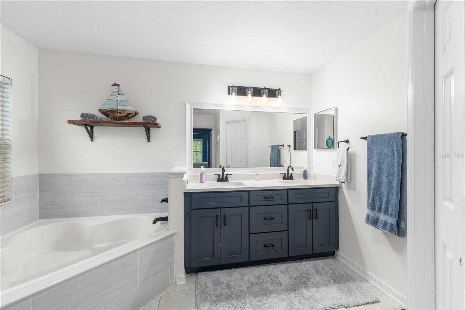 Renovated Primary Bath - 6940 SW 86TH TER, GAINESVILLE