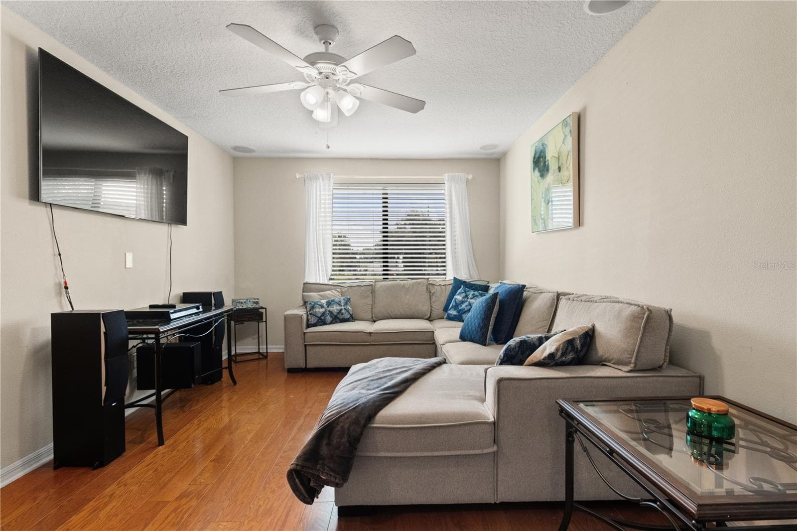 The upstairs loft is the perfect secluded retreat - 5824 FISH CROW PL, LAND O LAKES