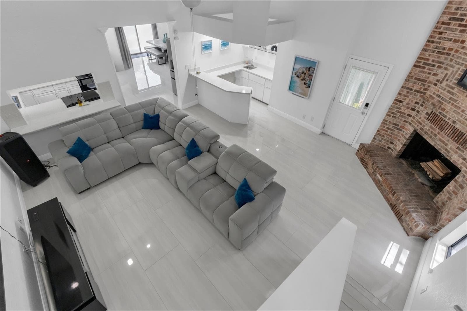 Single Family Residence at 12409 N BOULEVARD, TAMPA, photo 7 of 72