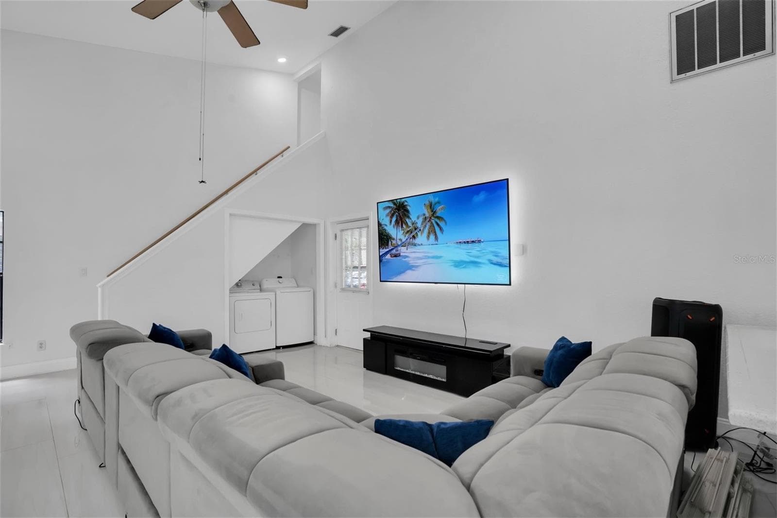 Single Family Residence at 12409 N BOULEVARD, TAMPA, photo 10 of 72