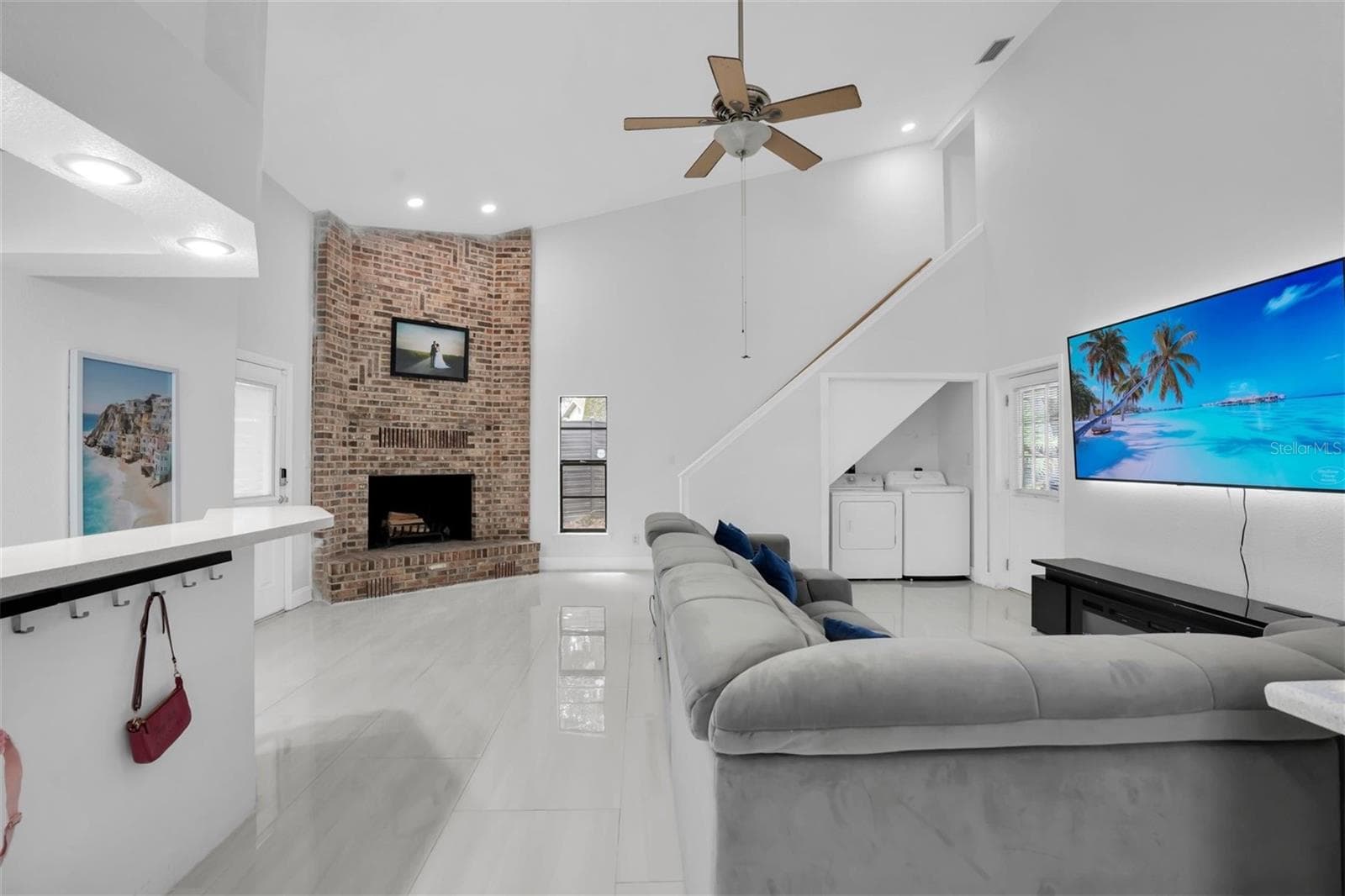Single Family Residence at 12409 N BOULEVARD, TAMPA, photo 11 of 72