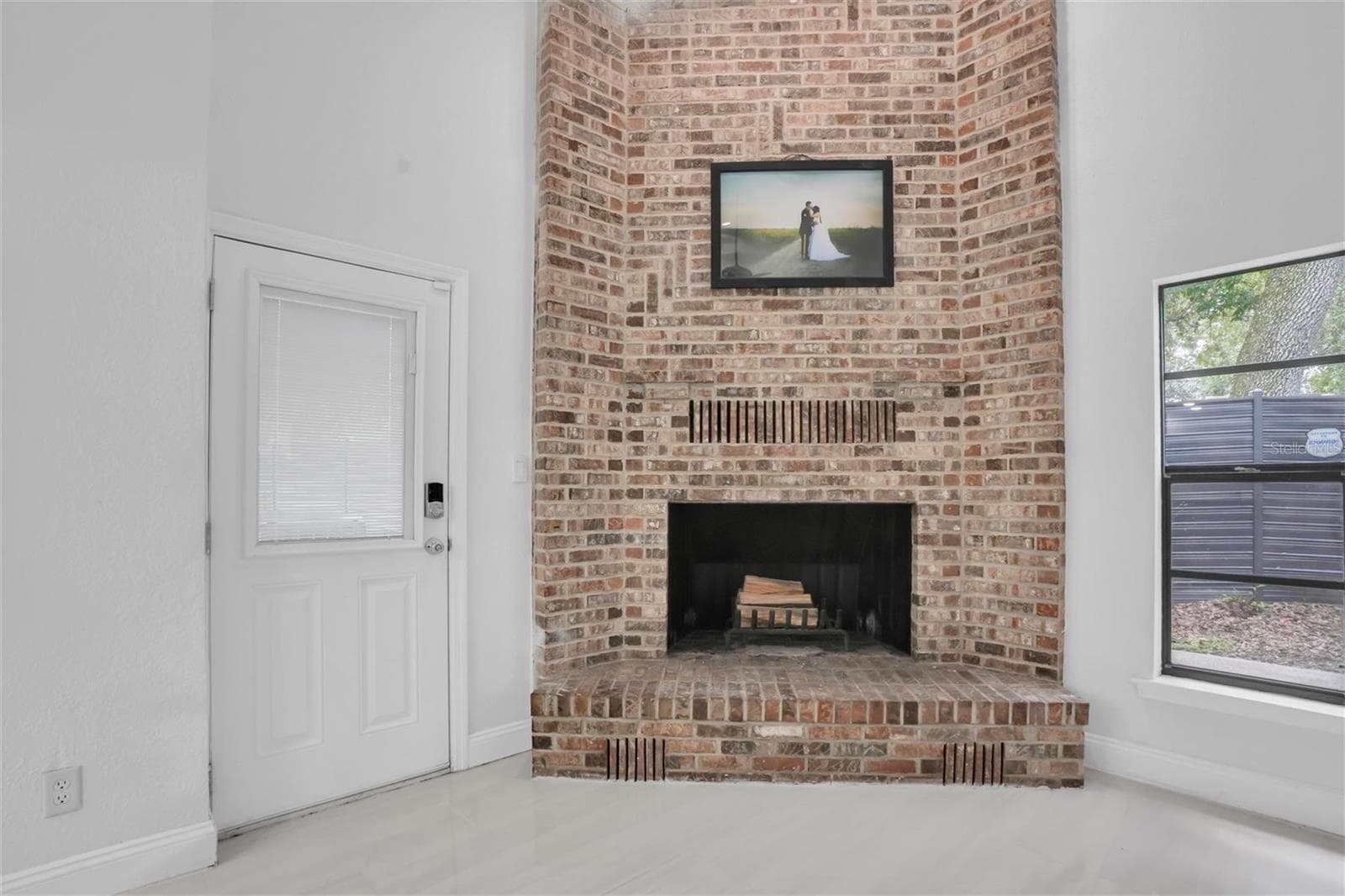 Single Family Residence at 12409 N BOULEVARD, TAMPA, photo 12 of 72