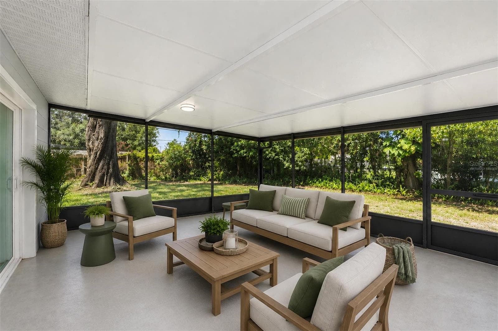 Virtually Staged - Patio - 1008 BERWYN RD, ORLANDO