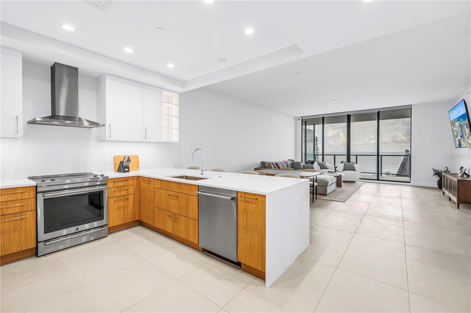 Kitchen - JennAir Applicances - 275 1ST AVE S #3704, ST PETERSBURG