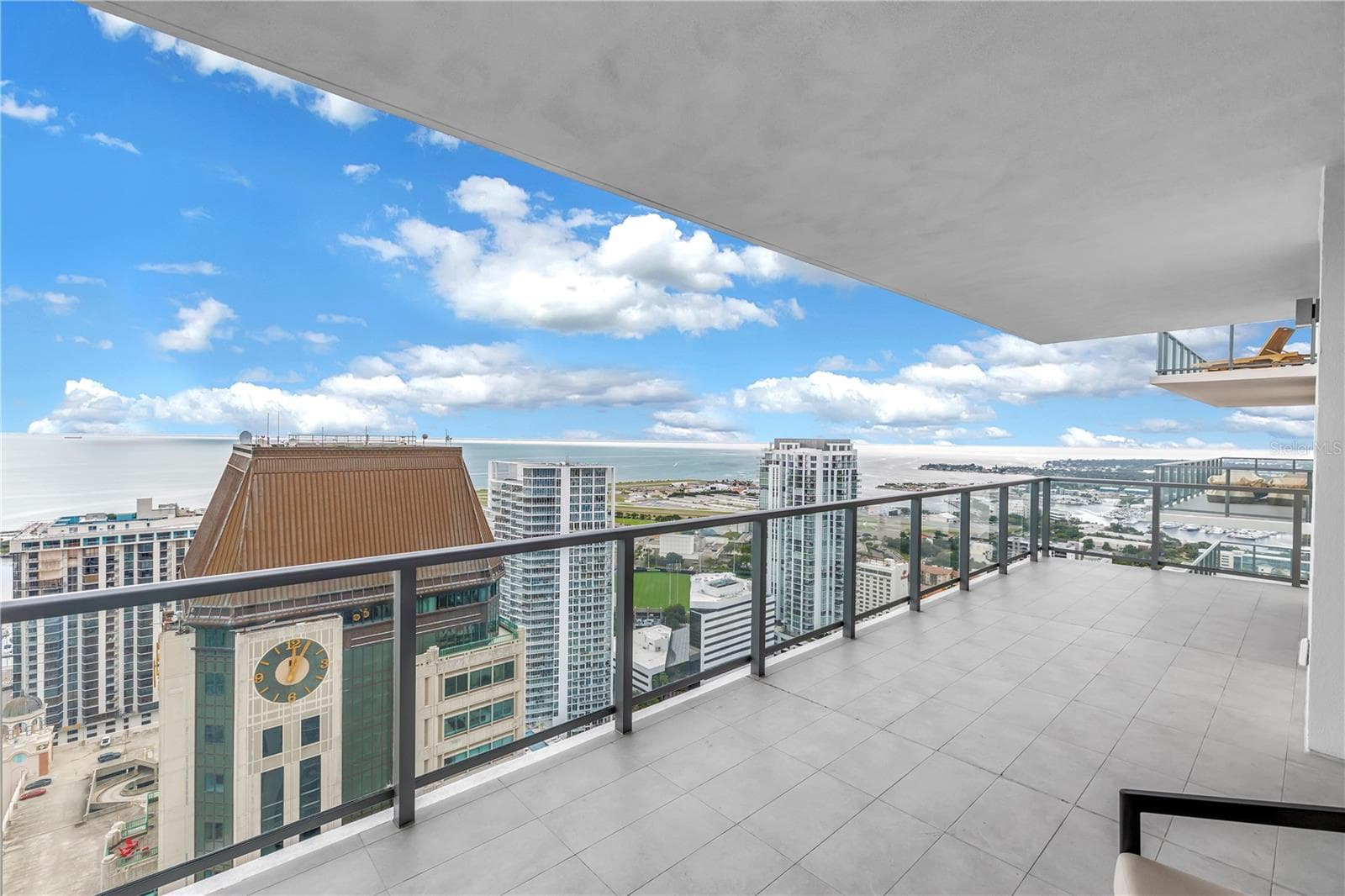 Condominium at 275 1ST AVE S #3704, ST PETERSBURG, photo 25 of 81
